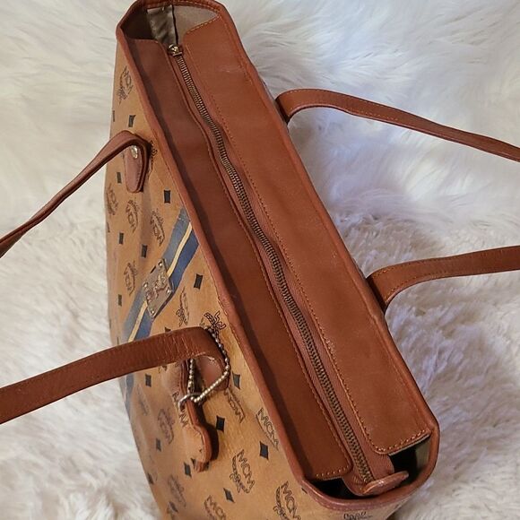 💯 Authentic Cognac MCM Tote Bag 🍀 - Picture 12 of 17